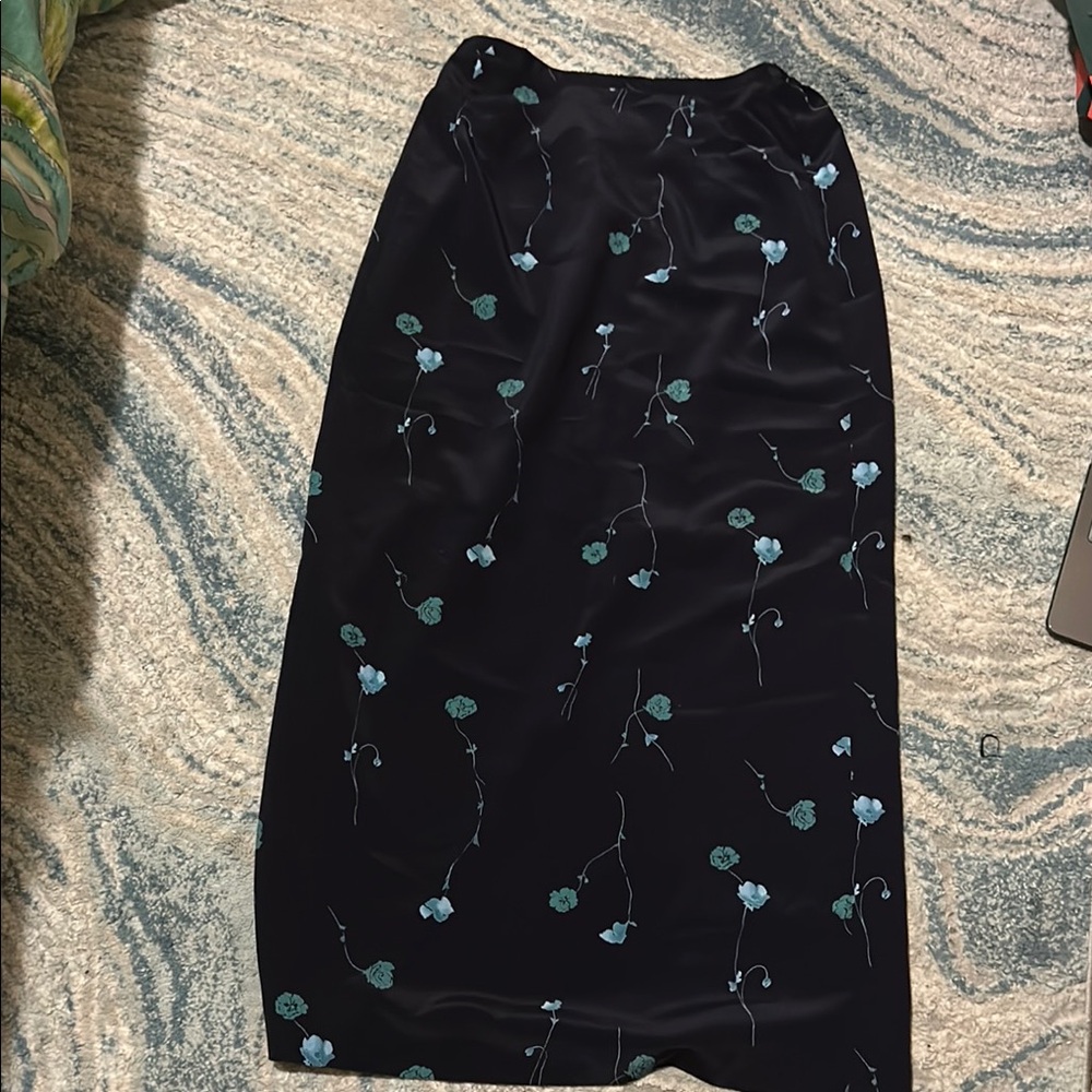Norton McNaughton Black and Blue Floral Skirt
